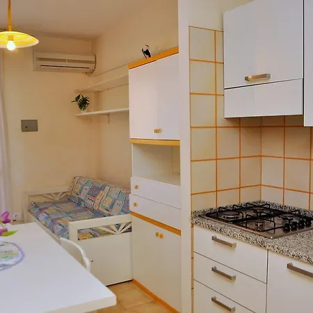 Appartamento Beautiful In A Seafront Building Bibione