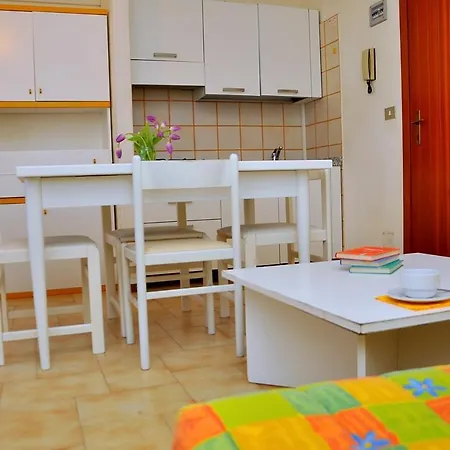 Appartement Beautiful In A Seafront Building