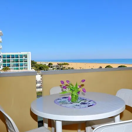 Beautiful In A Seafront Building Appartement