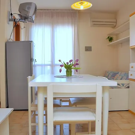 Beautiful In A Seafront Building Appartement Bibione