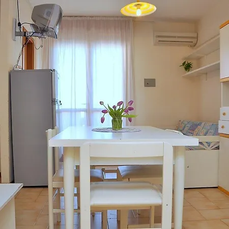 Appartement Beautiful In A Seafront Building *